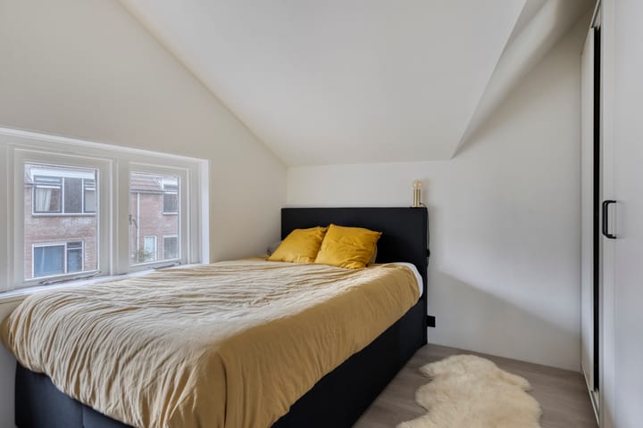 Photo 25 of Albertine Agnesstraat 19