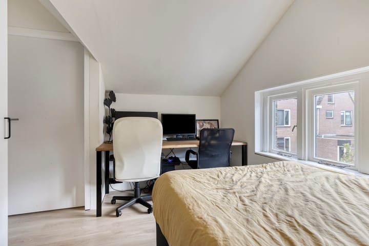 Photo 27 of Albertine Agnesstraat 19