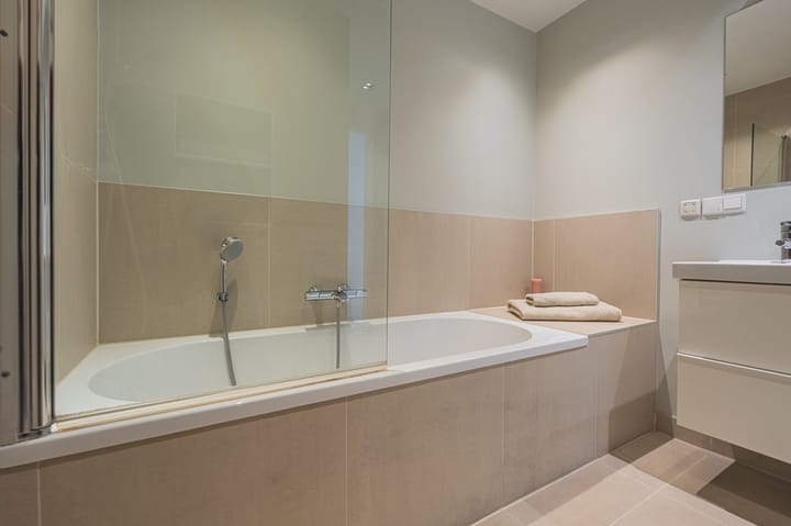 Photo 15 of Vrolikstraat 268-1