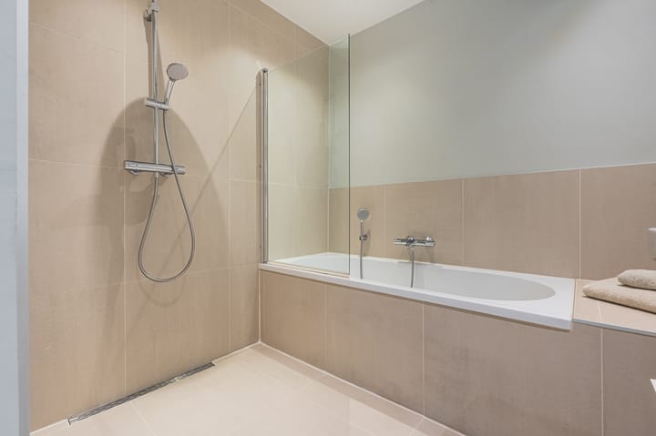 Photo 16 of Vrolikstraat 268-1