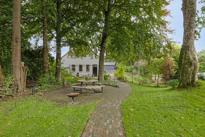 Photo 52 of Hoenderloseweg 145