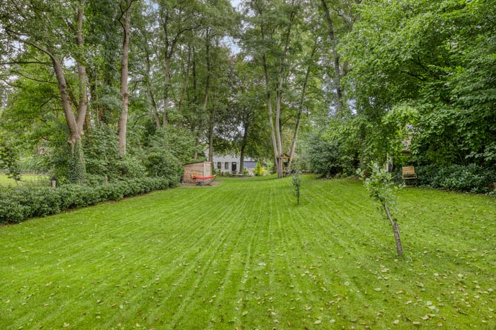 Photo 55 of Hoenderloseweg 145