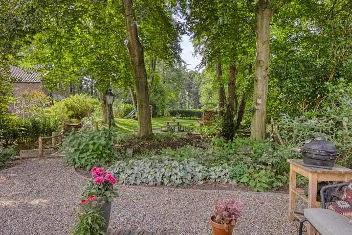 Photo 40 of Hoenderloseweg 145