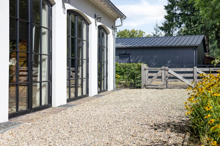 Photo 64 of Hoenderloseweg 145