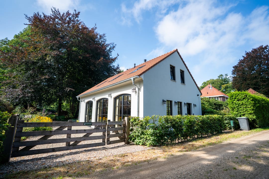 Photo 61 of Hoenderloseweg 145