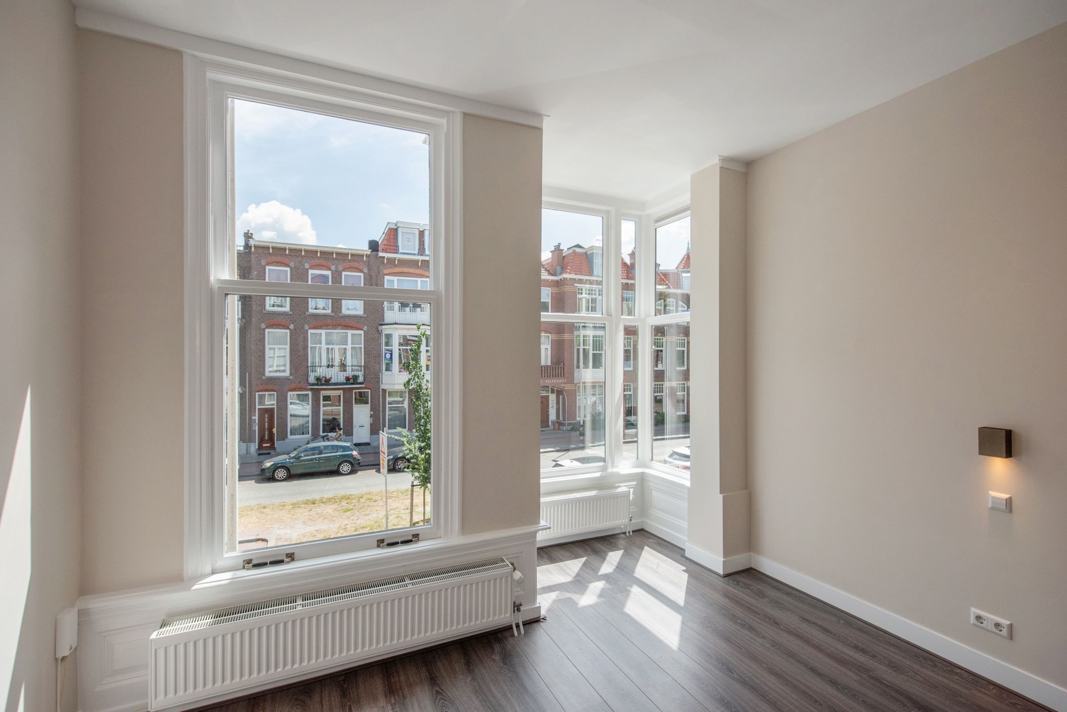 Photo 3 of Valkenboslaan 33-A