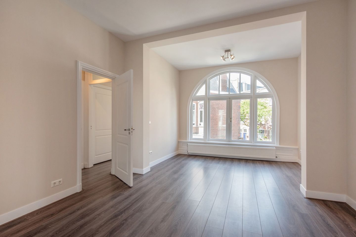 Photo 14 of Valkenboslaan 33-A