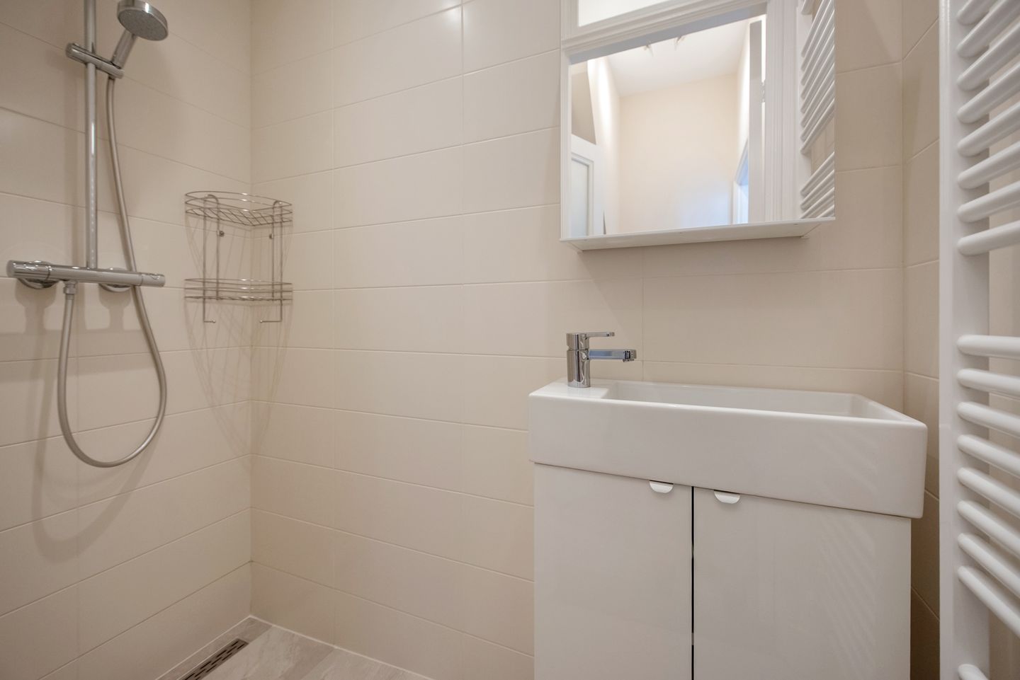 Photo 29 of Valkenboslaan 33-A