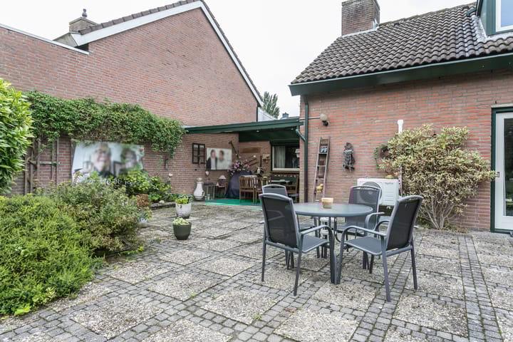 Foto 21 van Margrietstraat 4