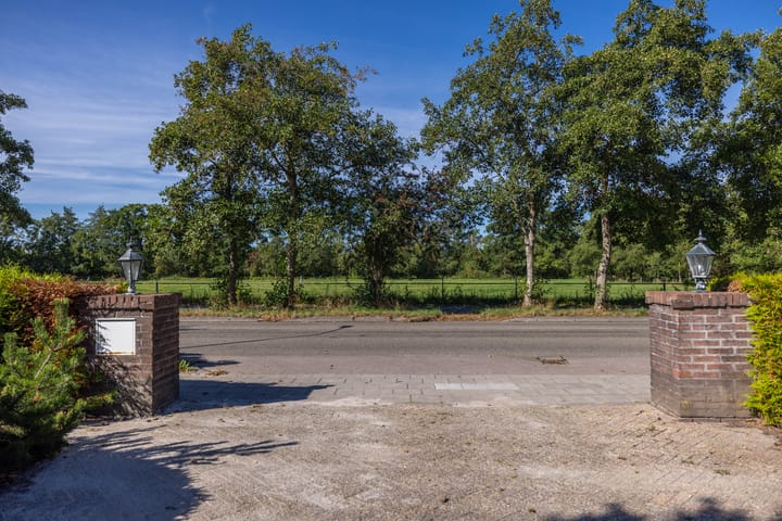 Photo 15 of Lutjegasterweg 26