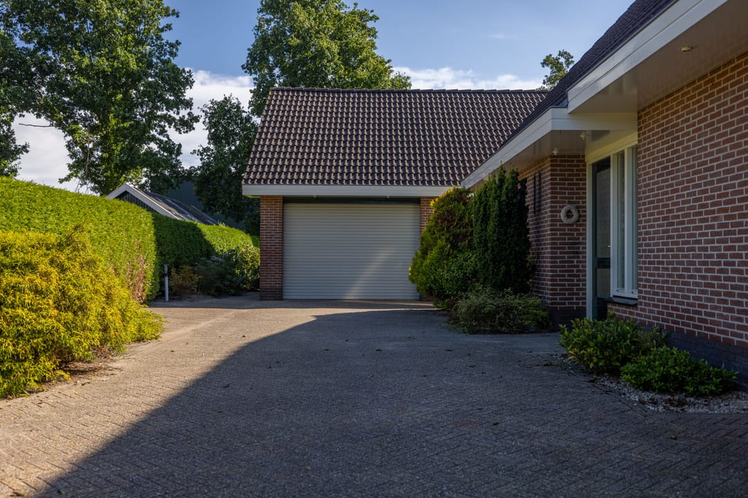 Foto 16 van Lutjegasterweg 26