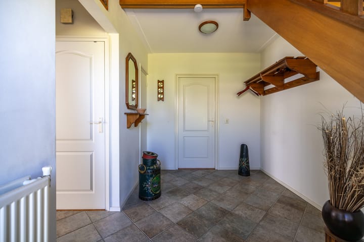 Photo 19 of Lutjegasterweg 26