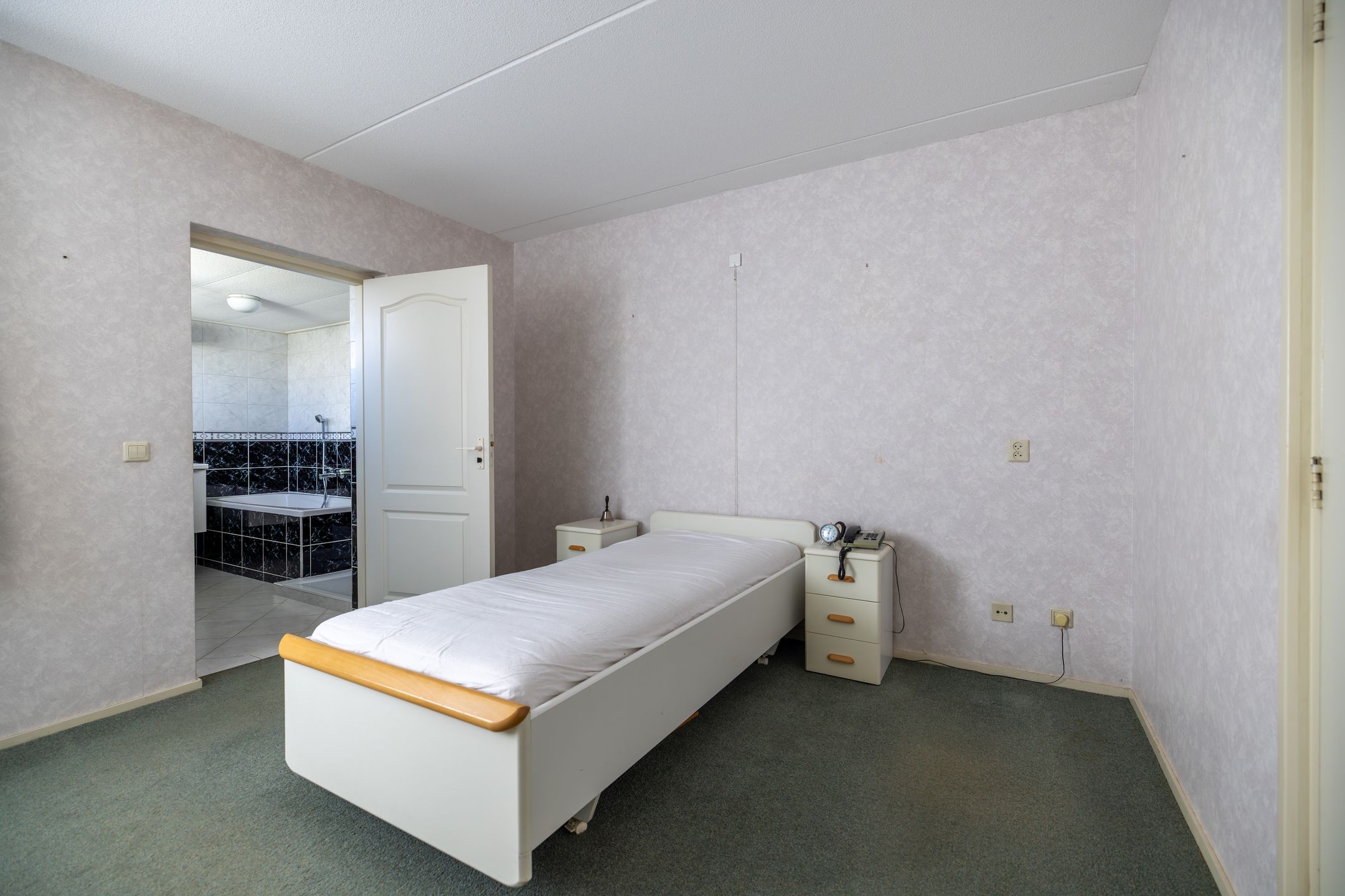 Foto 21 van Lutjegasterweg 26