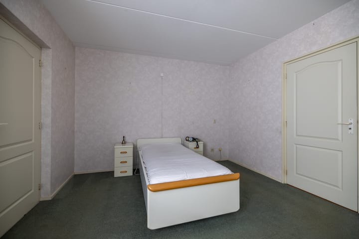 Photo 22 of Lutjegasterweg 26