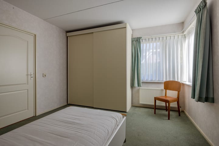 Photo 23 of Lutjegasterweg 26