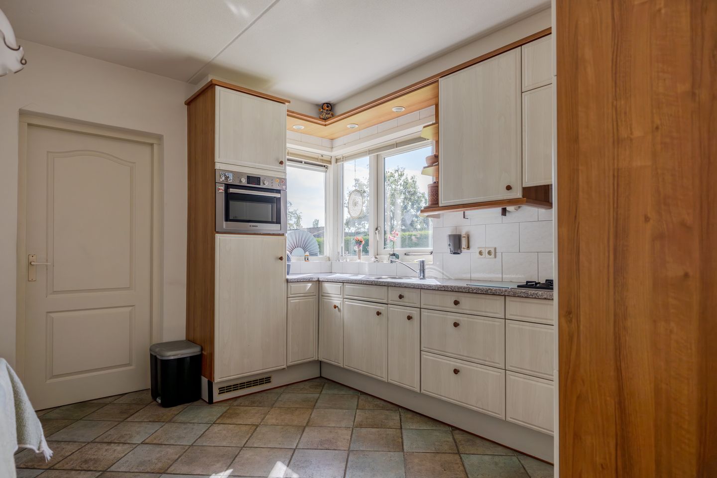 Foto 35 van Lutjegasterweg 26