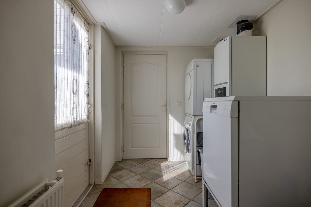 Foto 38 van Lutjegasterweg 26