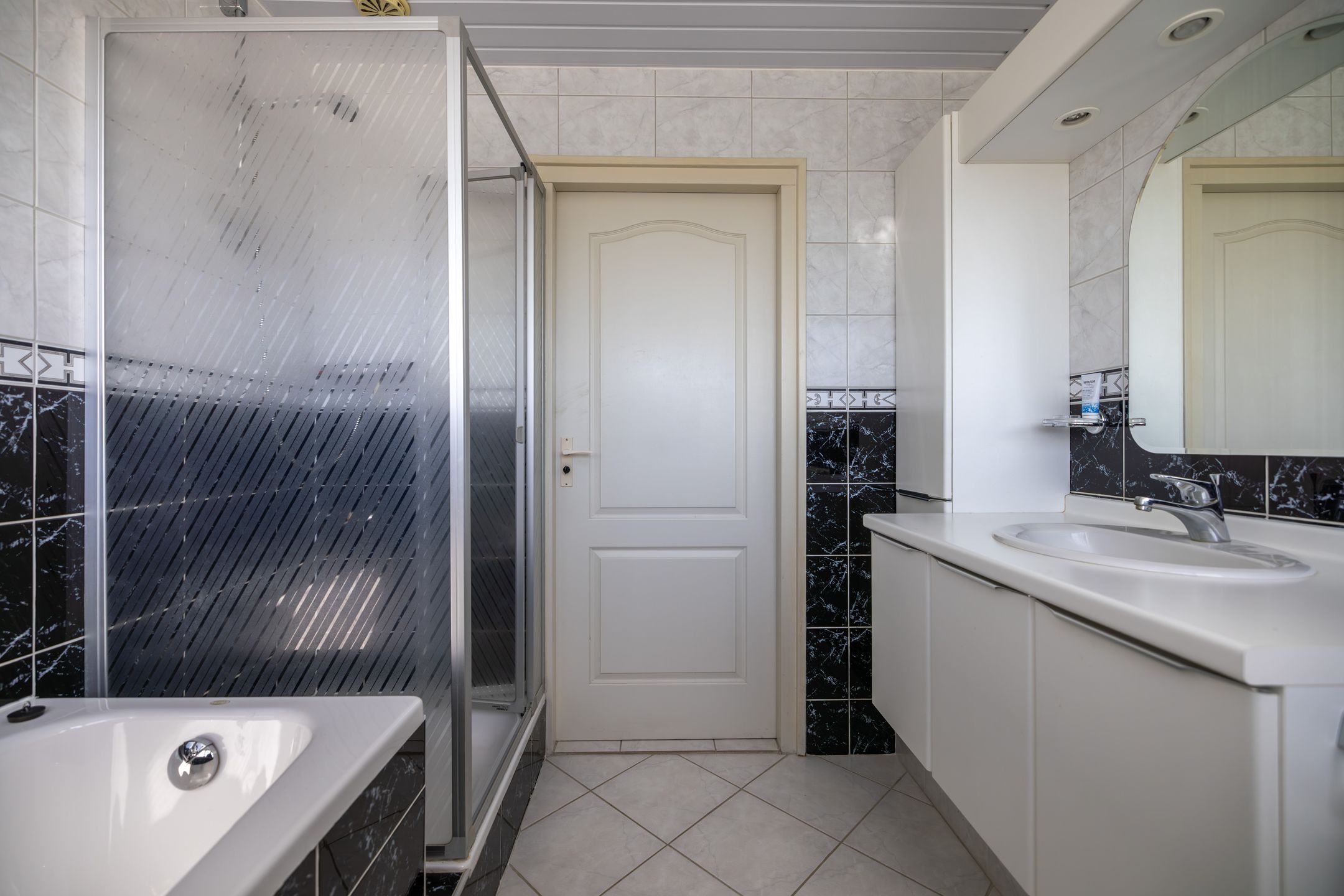 Foto 57 van Lutjegasterweg 26