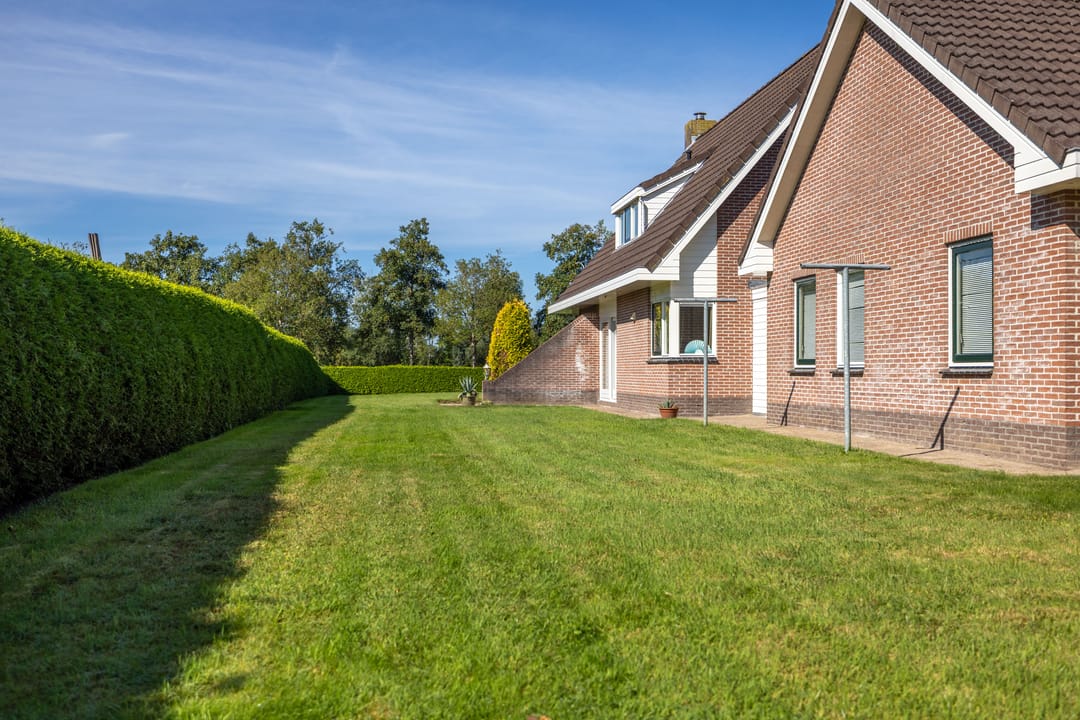 Foto 62 van Lutjegasterweg 26