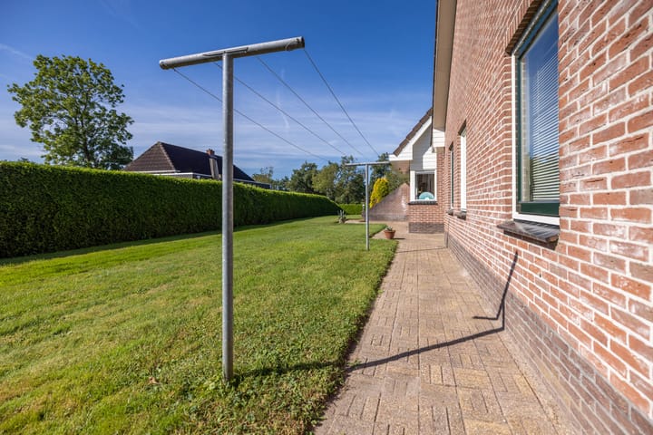 Photo 66 of Lutjegasterweg 26