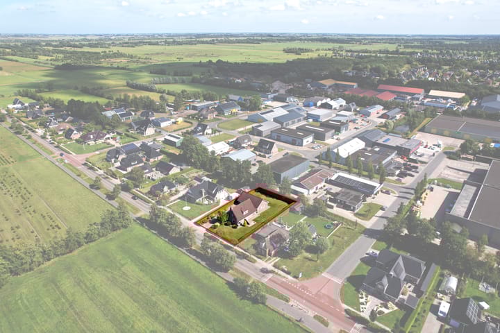 Photo 72 of Lutjegasterweg 26