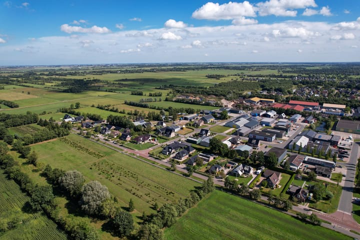 Photo 73 of Lutjegasterweg 26