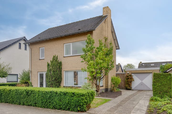 Photo 1 of Rector Luytenstraat 20