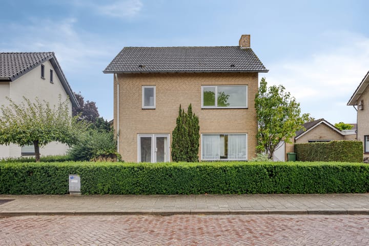 Photo 8 of Rector Luytenstraat 20