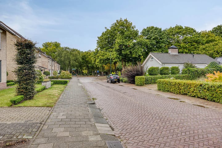 Photo 11 of Rector Luytenstraat 20