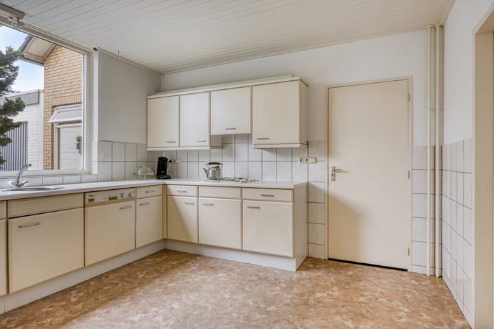 Photo 15 of Rector Luytenstraat 20