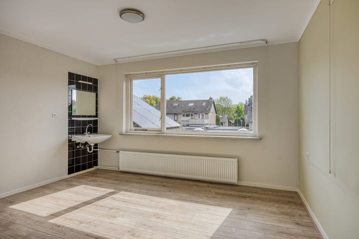 Photo 32 of Rector Luytenstraat 20