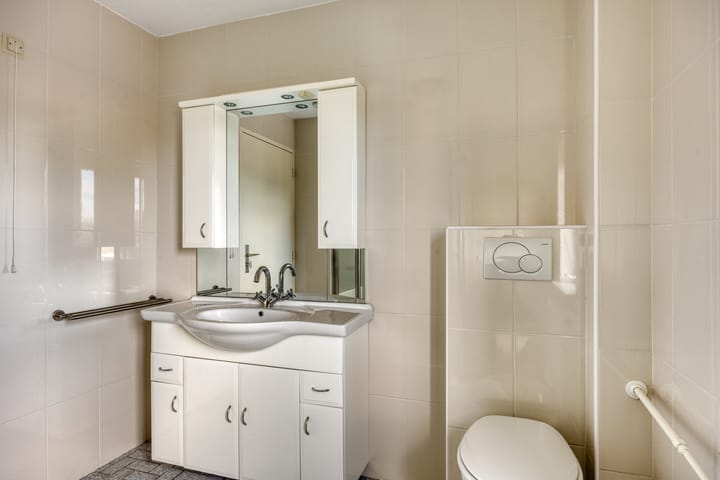 Photo 41 of Rector Luytenstraat 20