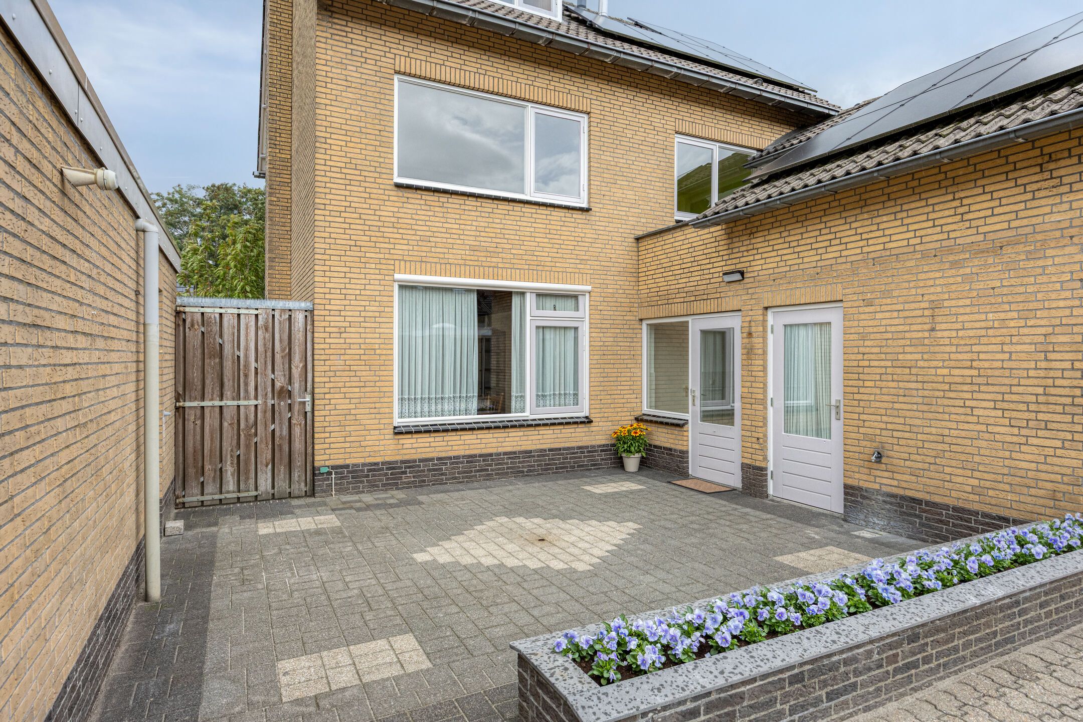 Photo 54 of Rector Luytenstraat 20