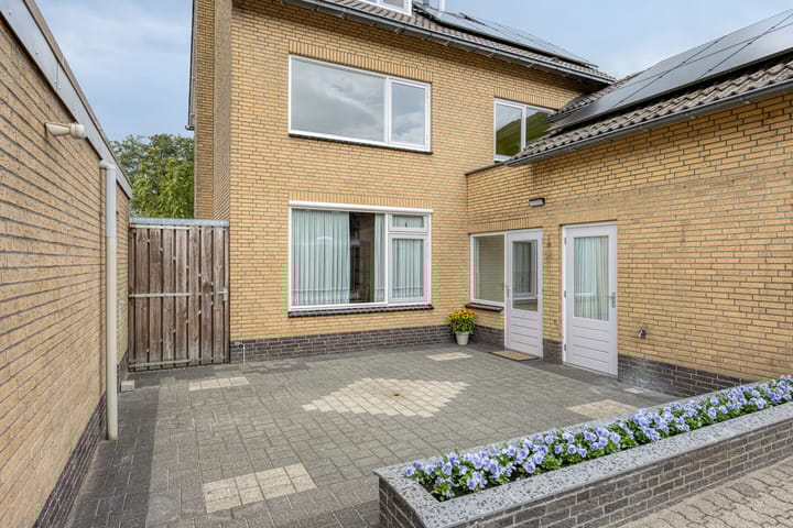 Photo 54 of Rector Luytenstraat 20