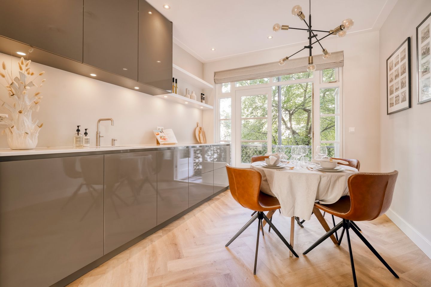 Foto 14 van Van Tuyll van Serooskerkenweg 130-1