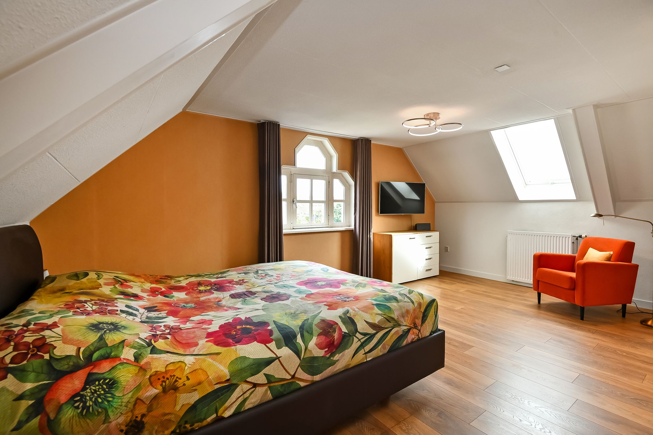 Foto 33 van Valburgseweg 85