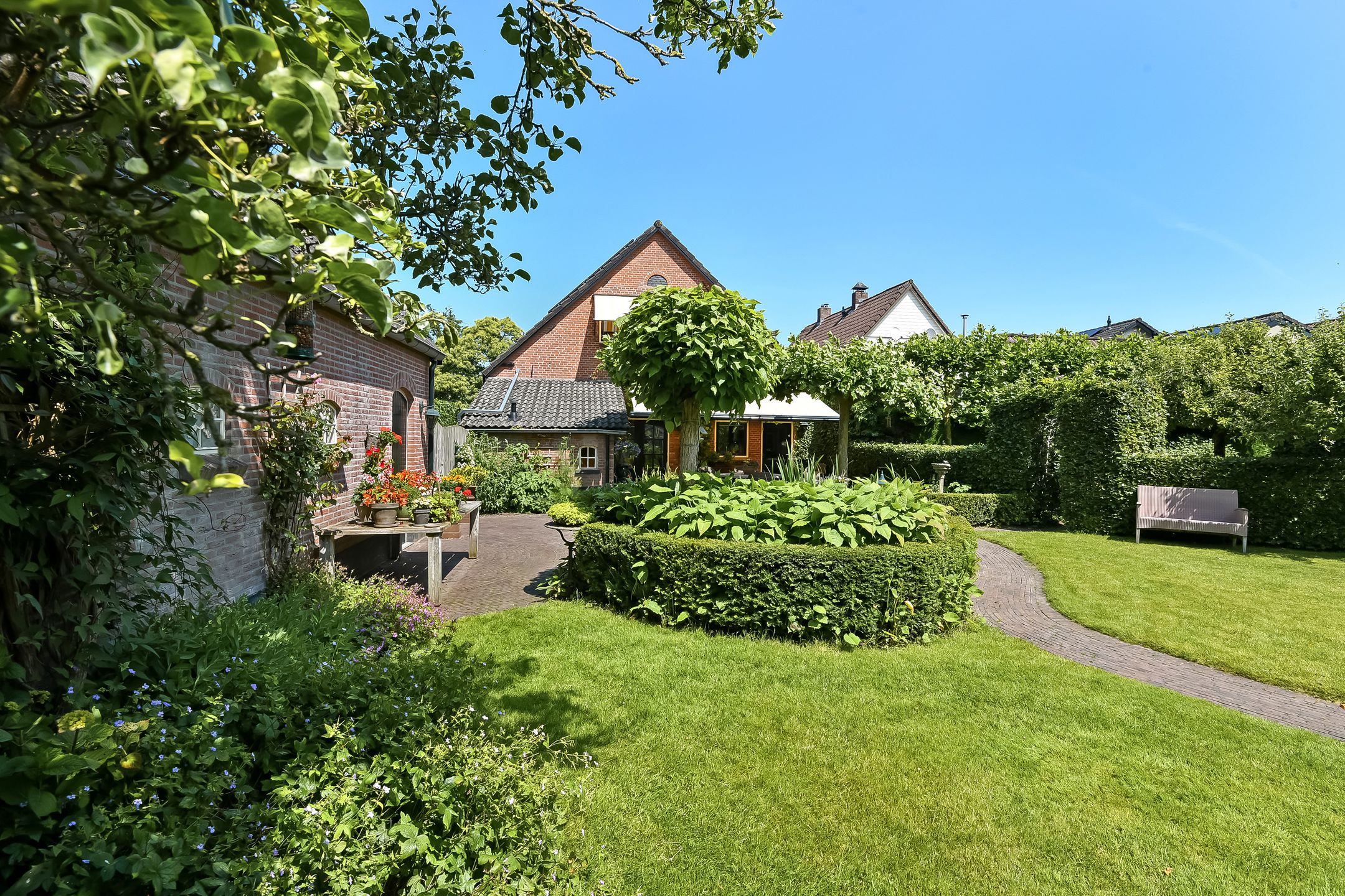 Foto 60 van Valburgseweg 85