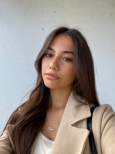 Serife Yavuz - Makelaar