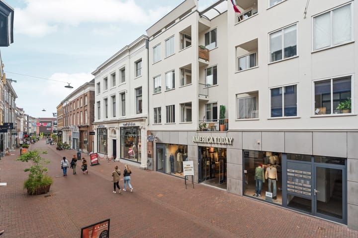 Foto 21 van Bakkerstraat 64-7