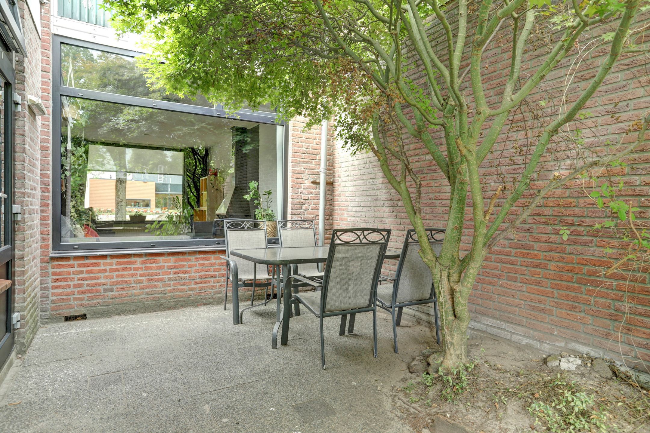 Foto 33 van Mgr. Zwijsenstraat 80
