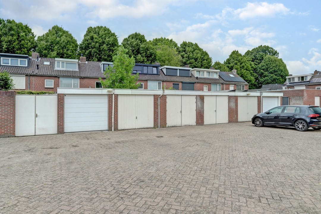 Foto 37 van Mgr. Zwijsenstraat 80