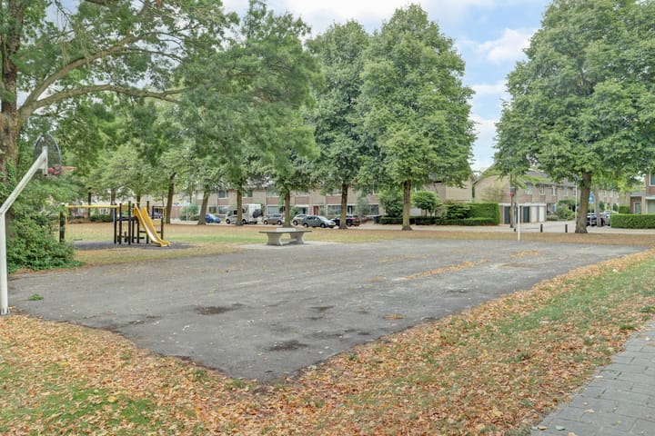 Foto 39 van Mgr. Zwijsenstraat 80