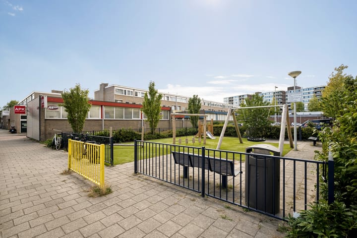 Foto 27 van S. F. van Ossstraat 150