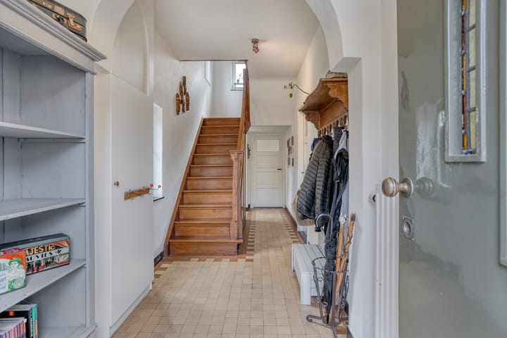 Photo 2 of Bovenstraat 4