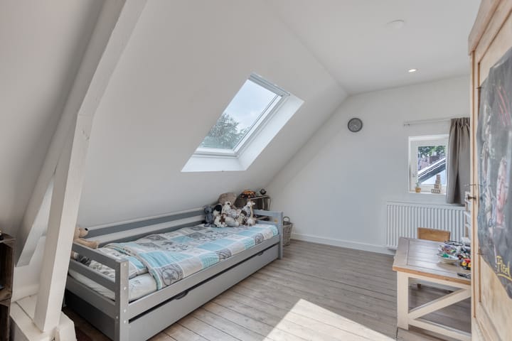 Photo 24 of Bovenstraat 4