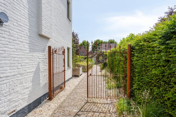 Photo 27 of Bovenstraat 4