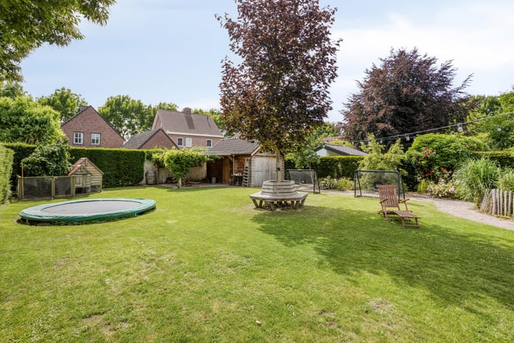 Photo 31 of Bovenstraat 4