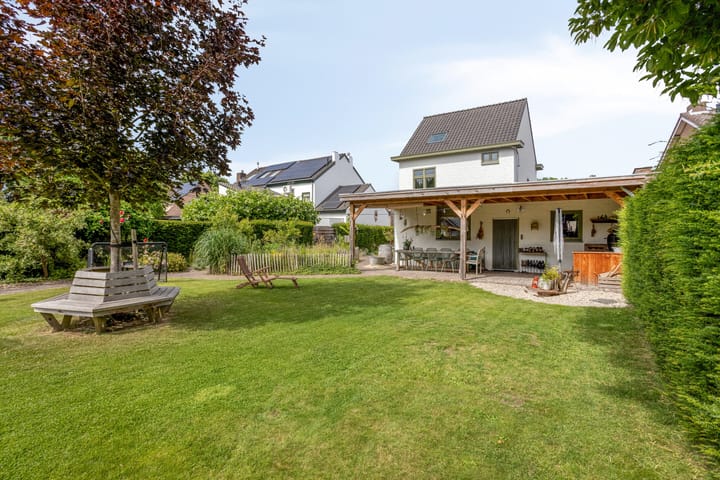 Photo 32 of Bovenstraat 4