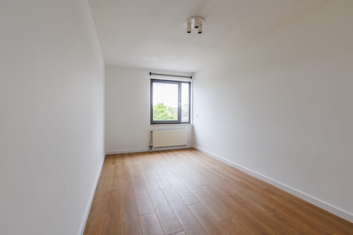 Foto 15 van Linie 127