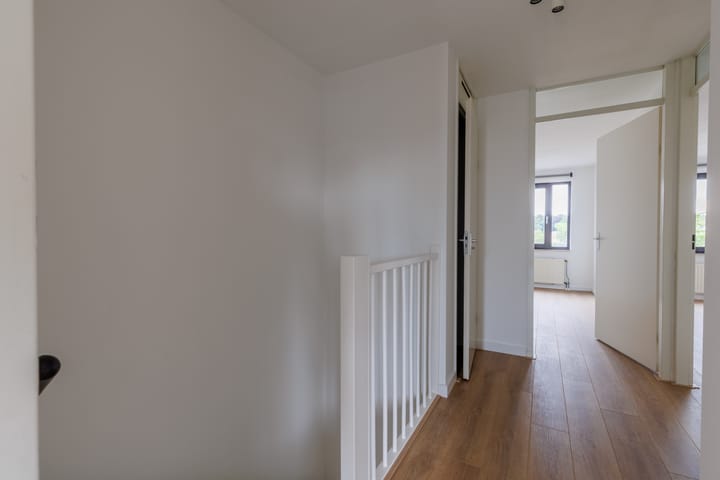 Foto 11 van Linie 127